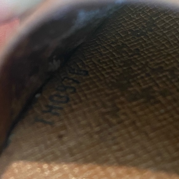 Louis Vuitton Elise Monogram Wallet - Picture 13 of 13